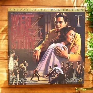 VINTAGE 1991 West Side Story LaserDisc - Deluxe Letter-Box Edition - 2-Disc Set